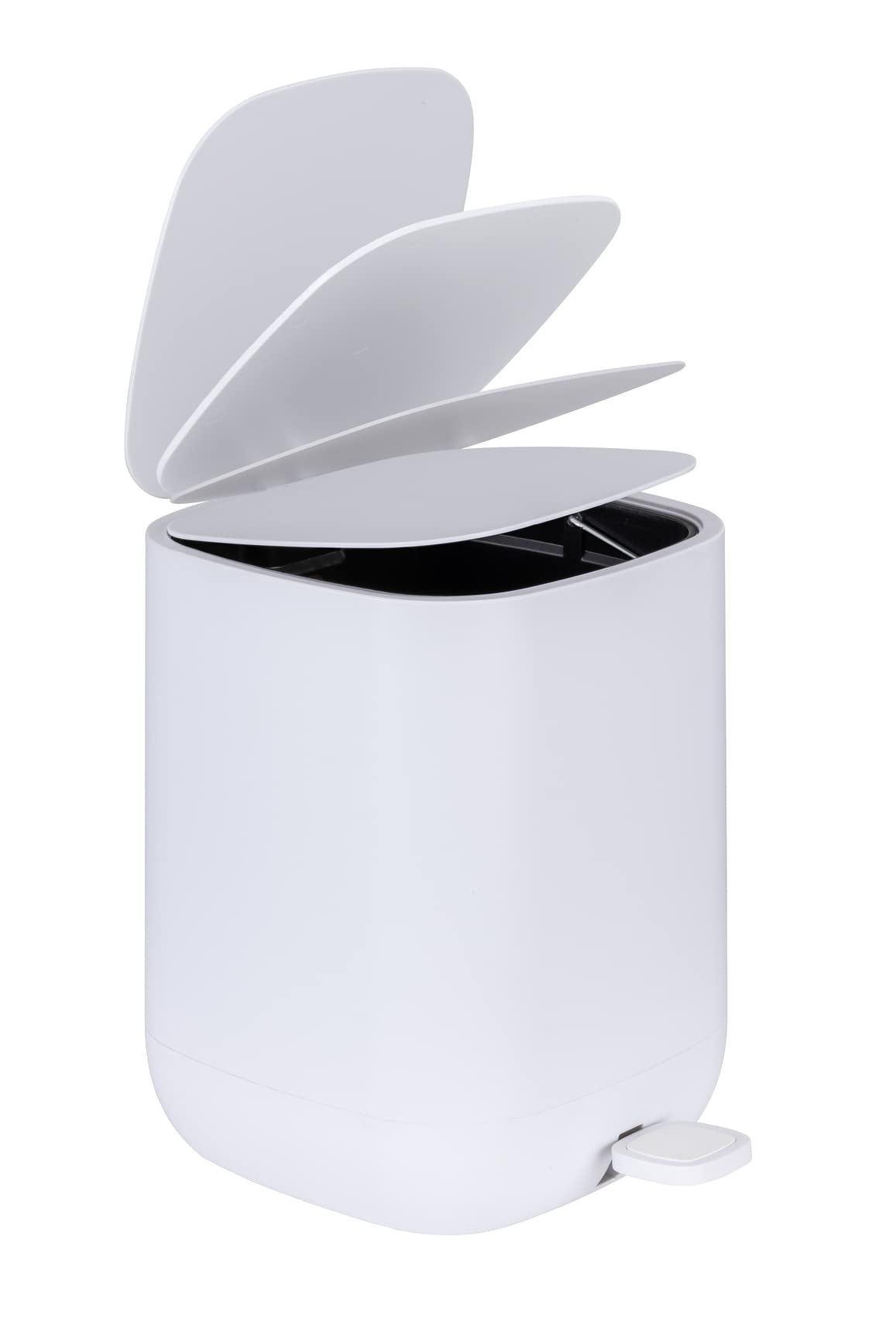 WENKO, Pedal Bin Davos, Polypropylene, Soft Close Home Garbage Can, Durable & Strong Construction, 5 Litre Capacity, 23x26x27cm, White