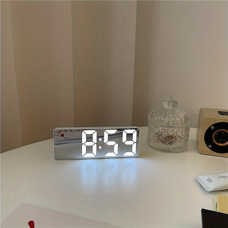 1pc Smart LED Clock, Voice Control Desk Clock, Bedside Silent Digital Alarm Clock, Desktop Table Electronic Digital Clock, Desk Clock Snooze Desk Clock Wake Up Alarm Clock