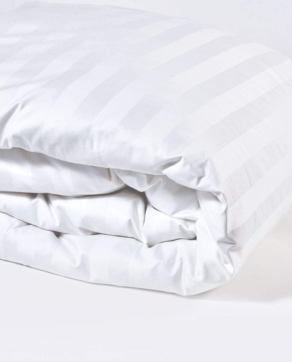 Hotel Linen Klub Deyarco Princes White Stripe Microfiber Quilt Single 135 X 200 Cm 85 Gsm