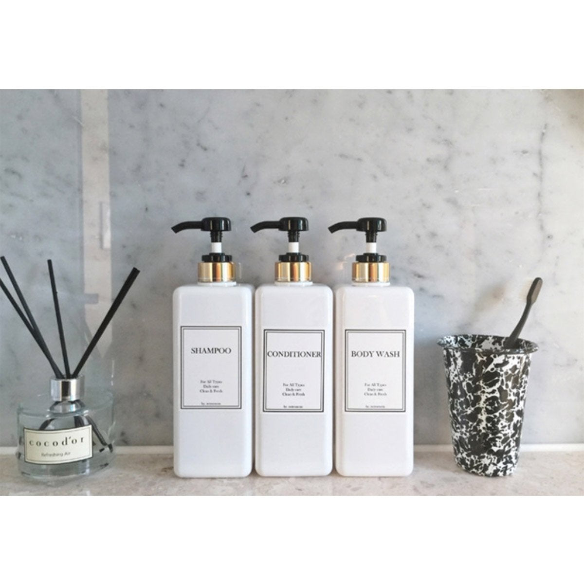 HARRA HOME Modern Gold Design Pump Bottle Set 27 oz Refillable Shampoo and Conditioner Dispenser Empty Shower Plastic Bottles with Pump for Bathroom Lotion Body wash Massage Oils, Pack of 3 (Black)