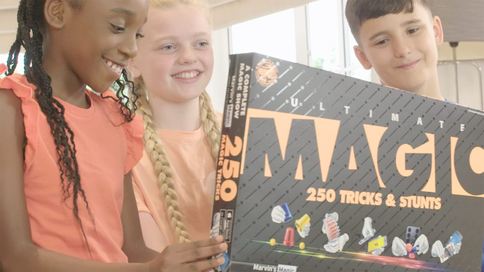 Marvin's Magic - Kids Magic Set - 250 Ultimate Magic Tricks & Illusions | Magic Tricks for Kids | Includes Interactive Magic Tricks, Magic Ups and Balls + Much More | Suitable for Age 6+