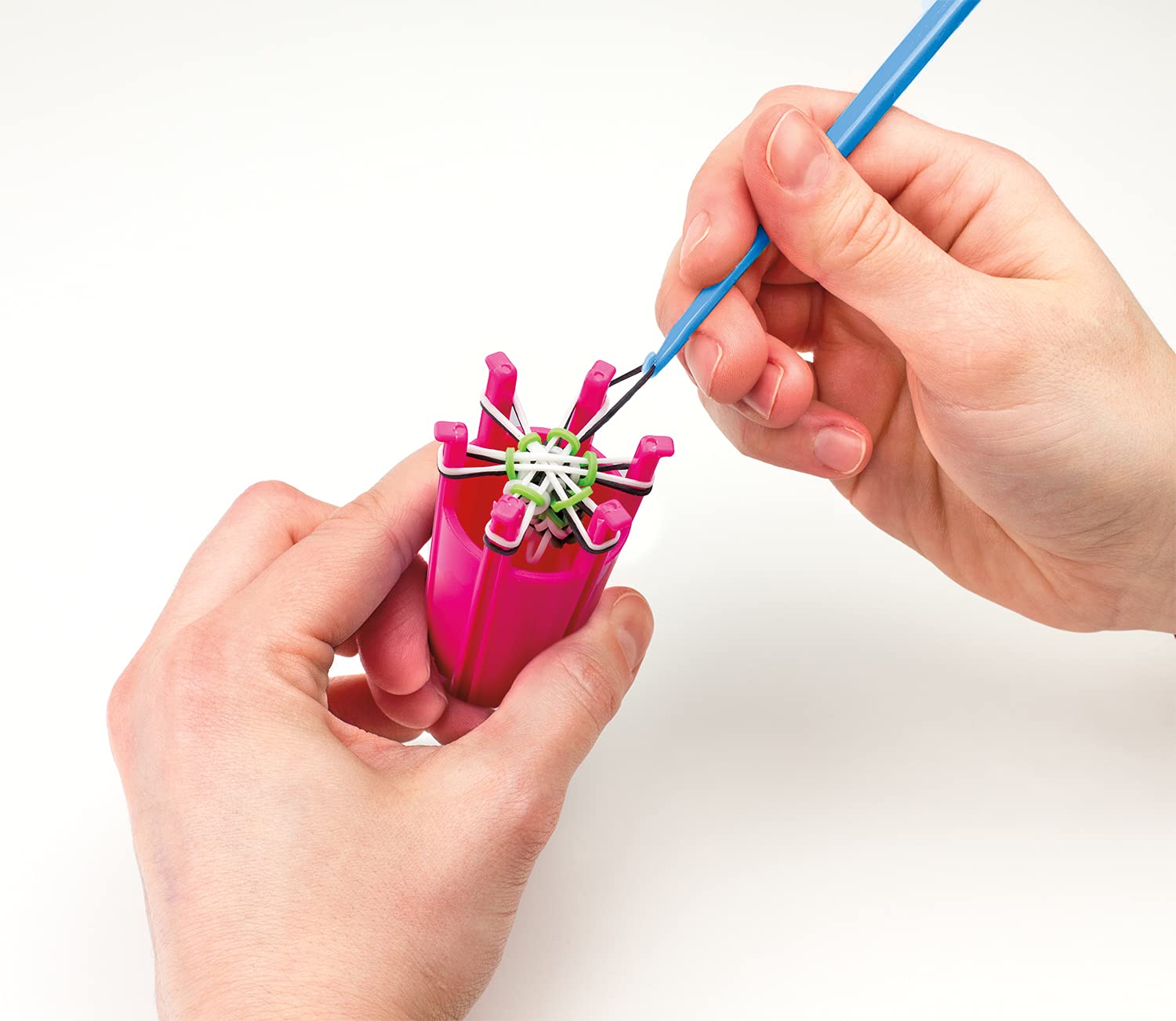 مجموعة CraZLoom Super Cra-Z-Loom للأساور، أساور مطاطية لصنع الأساور، مجموعة فنون وحرف يدوية للبنات والأولاد، هدية عيد ميلاد لتعزيز الإبداع والخيال، العمر 8+