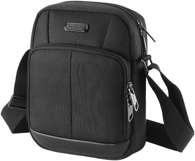 American Tourister unisex-adult Bass Clutch bag