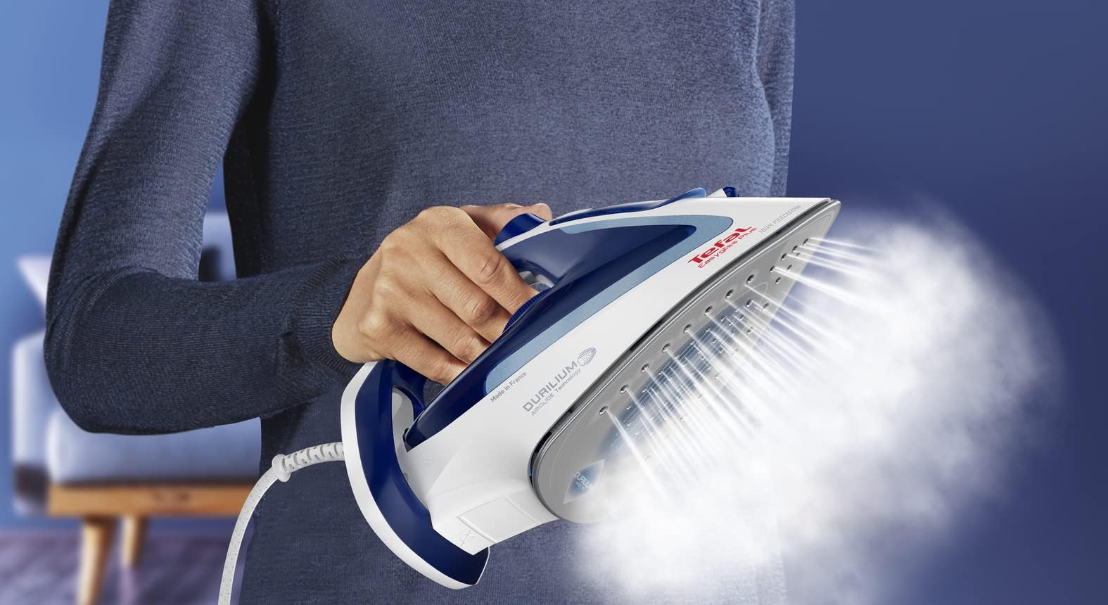 Tefal Easygliss Durilium Airglide Soleplate Steam Iron, 2400 Watts, Blue/White, FV5715M0