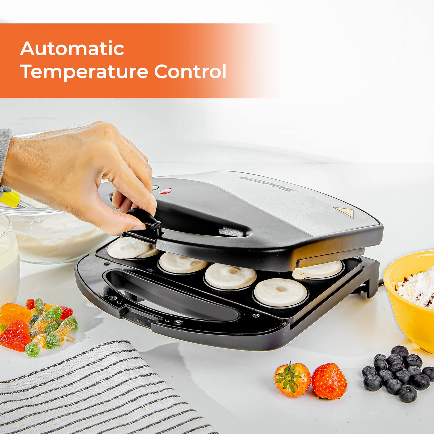 Geepas GDM36532 750W 8 Pcs Doughnut Maker - Non-Stick Cooking Plate| Comfortable Handle with Power On & Ready Indicator | 2 Years Warranty