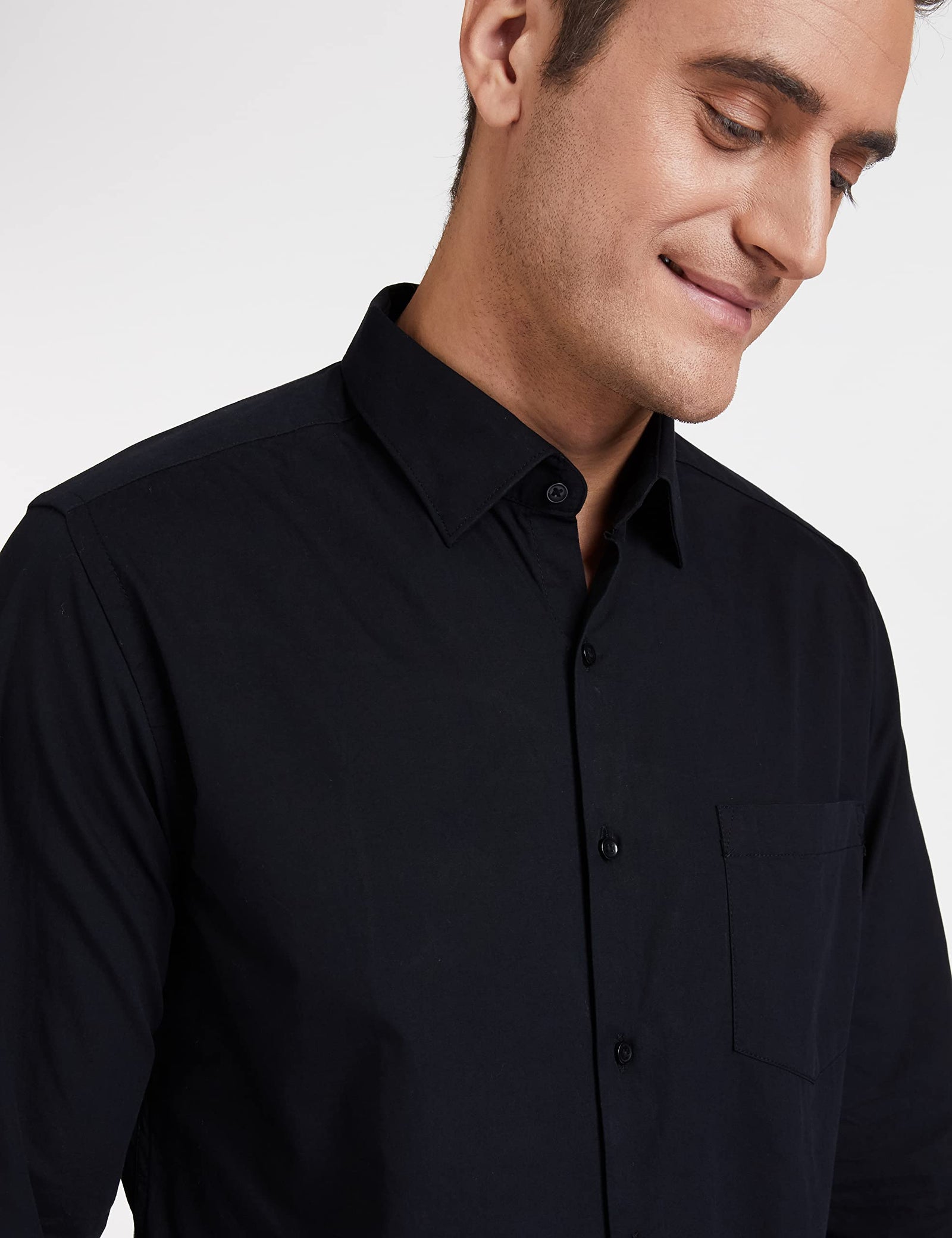 Diverse Men's Solid Regular Fit Formal Shirt Color: Black Size: 40