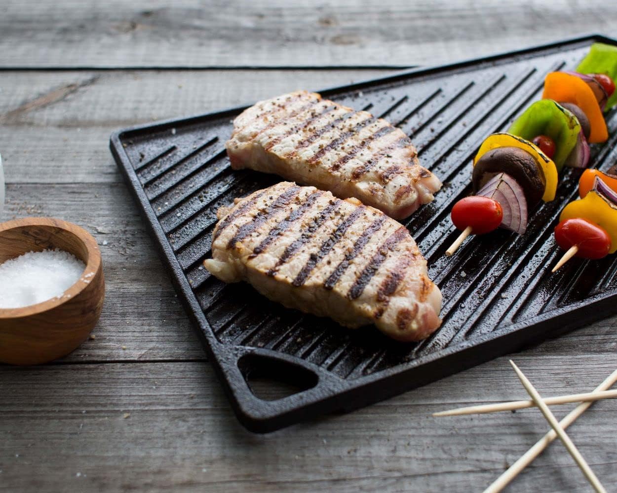 Lodge Pre Seasoned Cast Iron Rectangular Reversible Grill/Griddle, Black, 16.75 X 9.5 Inch,LDP3
