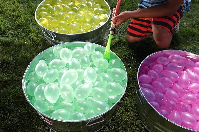 3 Bunches of Water Balloons w/Launcher