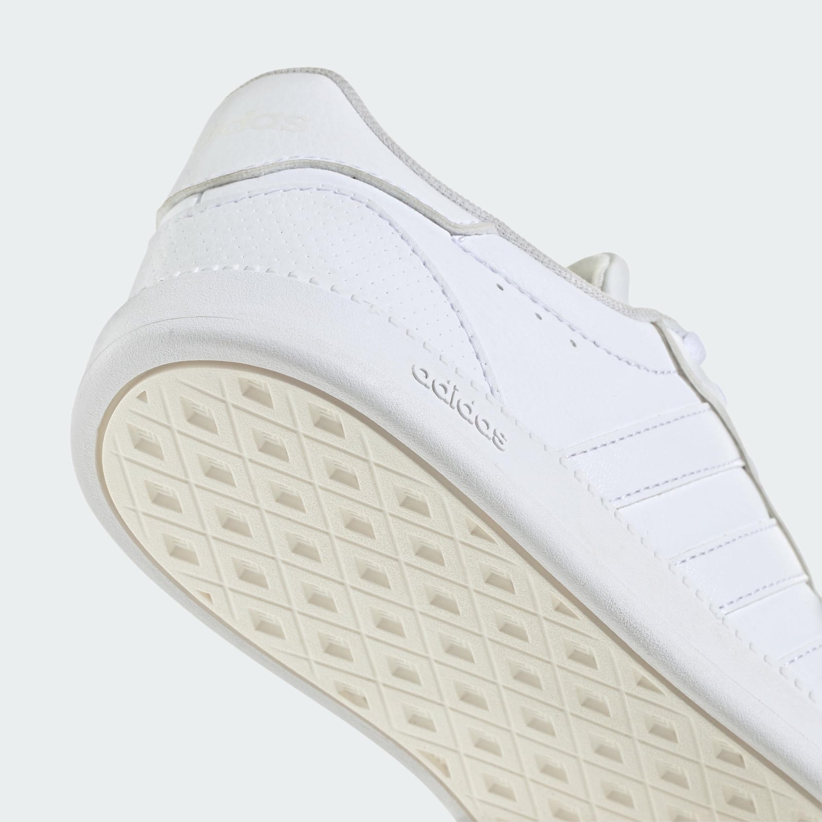 adidas Breaknet Sleek Shoes Shoes for womens White 36 2/3 EU