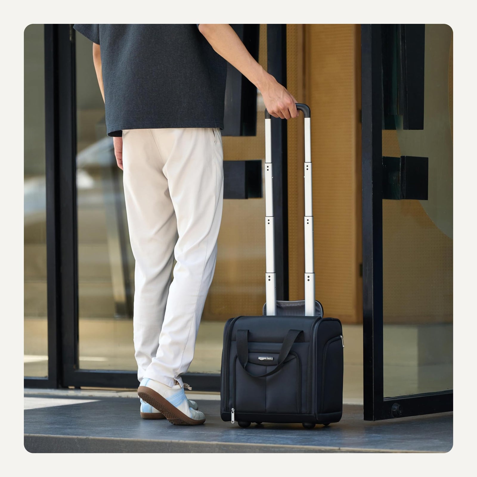 Amazon Basics Underseat Carry-On Rolling Travel Bag with (35cm), Black