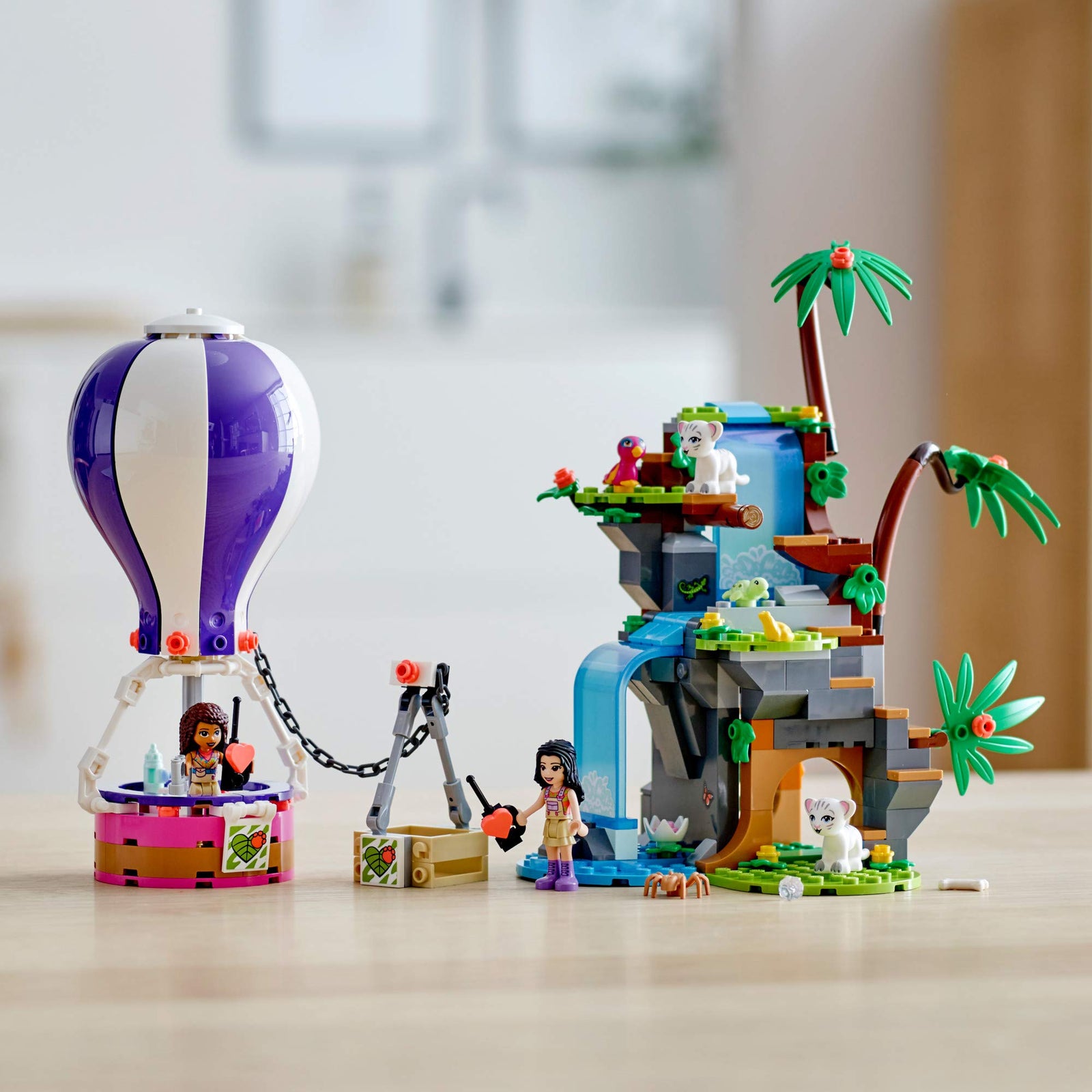 LEGO Friends Tiger Hot Air Balloon Jungle Rescue 41423 Building Set with 2 Mini-Dolls, Toy for Kids Ages 7+ (302 Pieces)