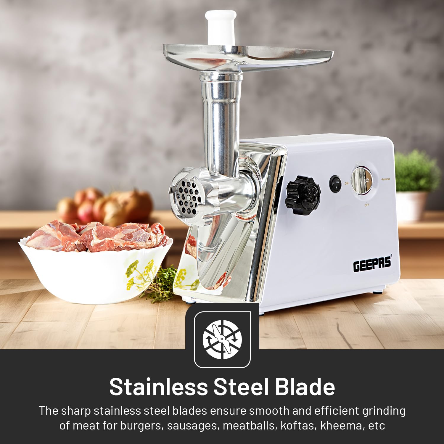 Geepas Stainless Steel Cutting Blade Meat Grinder |Meat Grinder, Electric Aluminium Gearbox, 2000W, | Metal Cutting Plates, Accessories, Metal Gears, Stainless Steel Blade