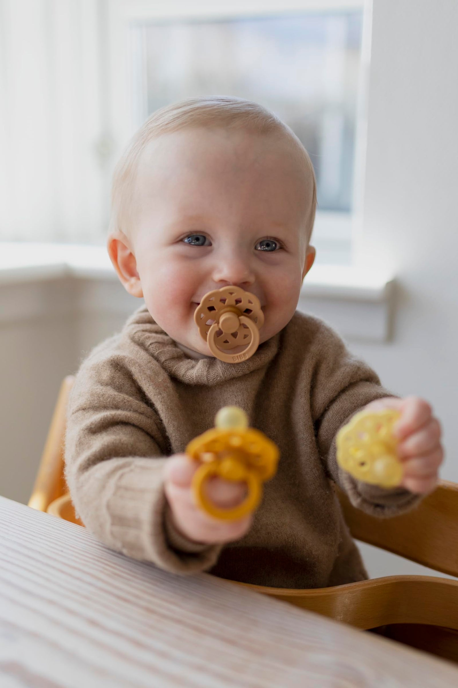 Bibs Boheme Natural Rubber Latex Round Pacifier Size 1-0-6M 2-Pack - Ivory/Blossom