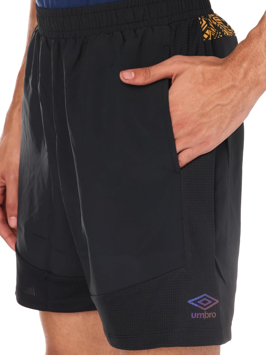 UMBRO mens PRO TRAINING GRAPHIC WOVEN SHORT Shorts