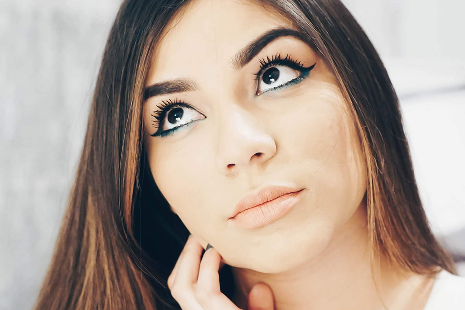 Essence - The false lashes Mascara dramatic volume unlimited
