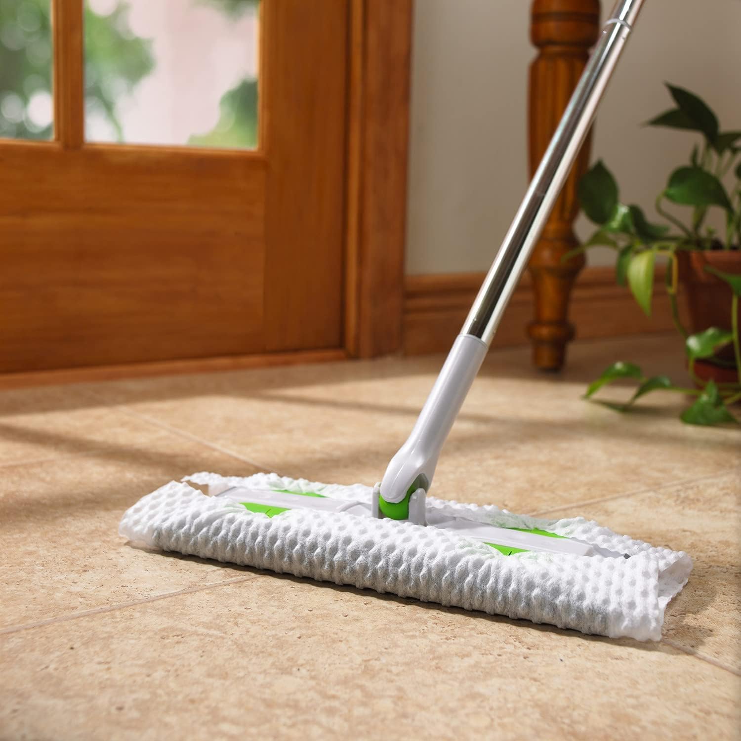 Scotch-Brite Easy Sweeper Kit (Support + Stick + 5 Mop Wet Cloths 28cm x 21cm) | Disposable Mop & Refill | Floor Brush | clean effectively| Hygienic | Wood | Vinyl | Ceramic | All Floors | 1 Kit/pack