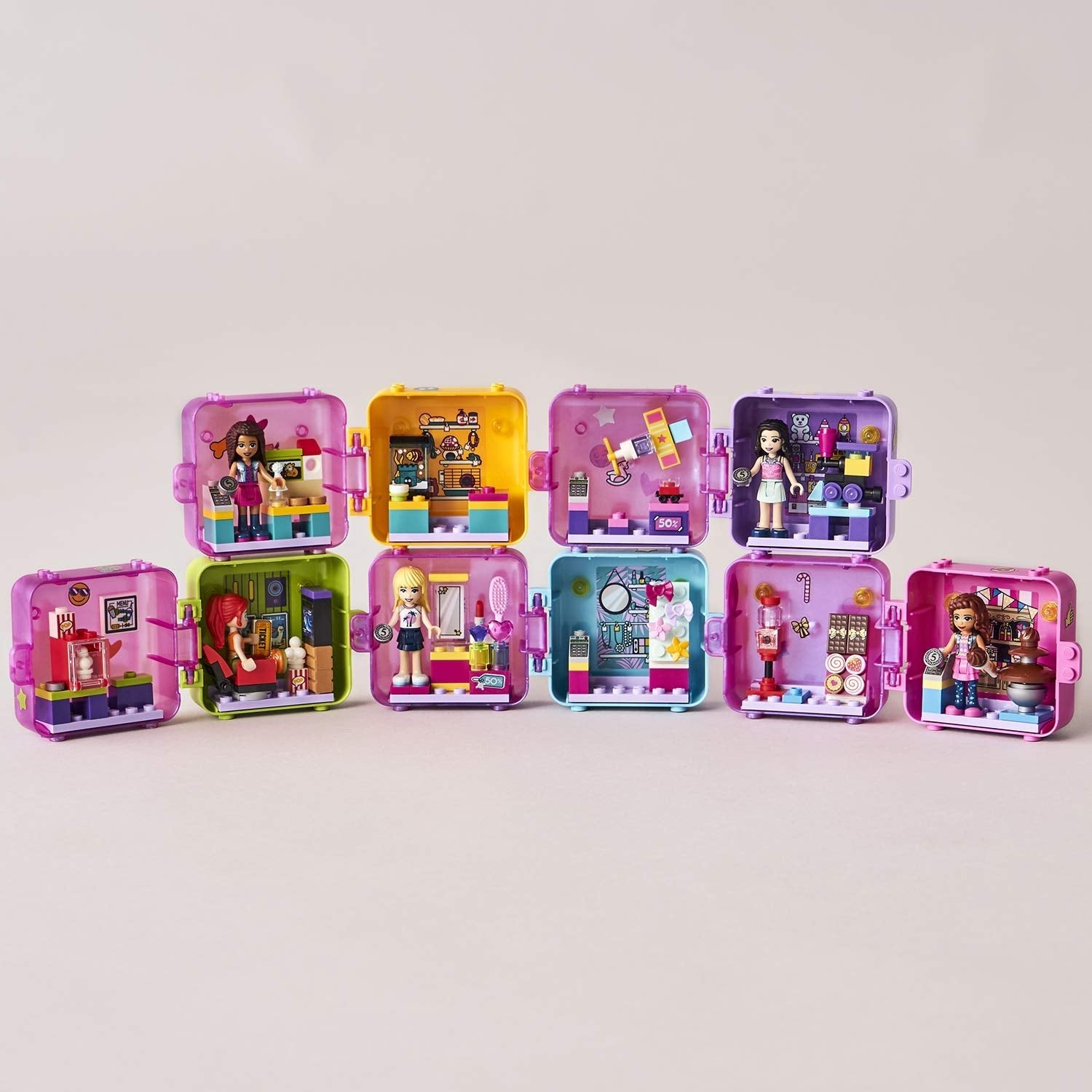 LEGO Friends Mia’s Shopping Play Cube 41408 Building Kit, Includes a Collectible Mini-Doll, for Creative Fun (37 Pieces)