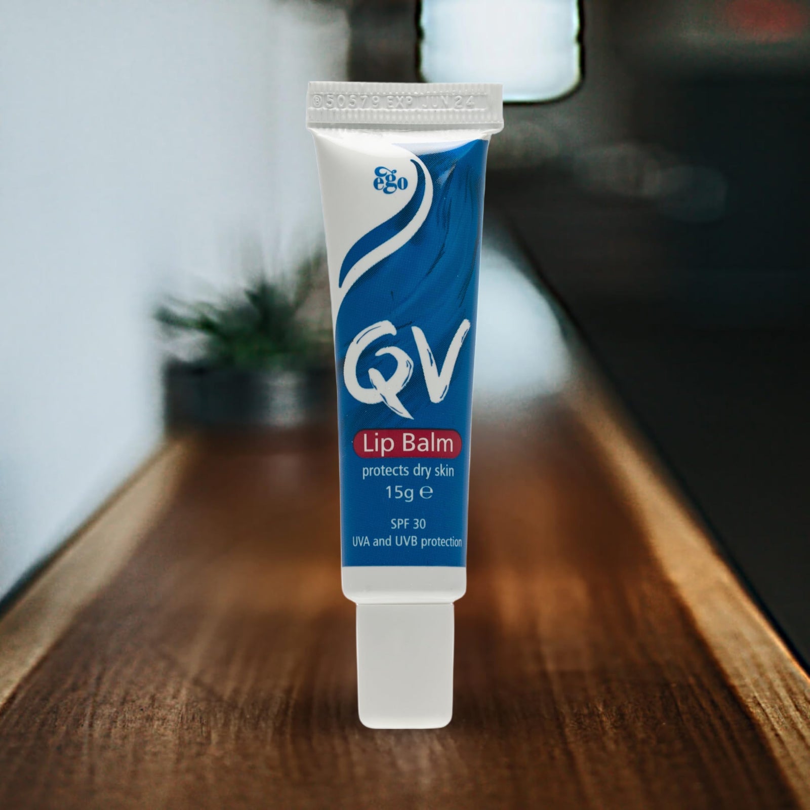 QV Moisturising Lip Balm, 15 gm