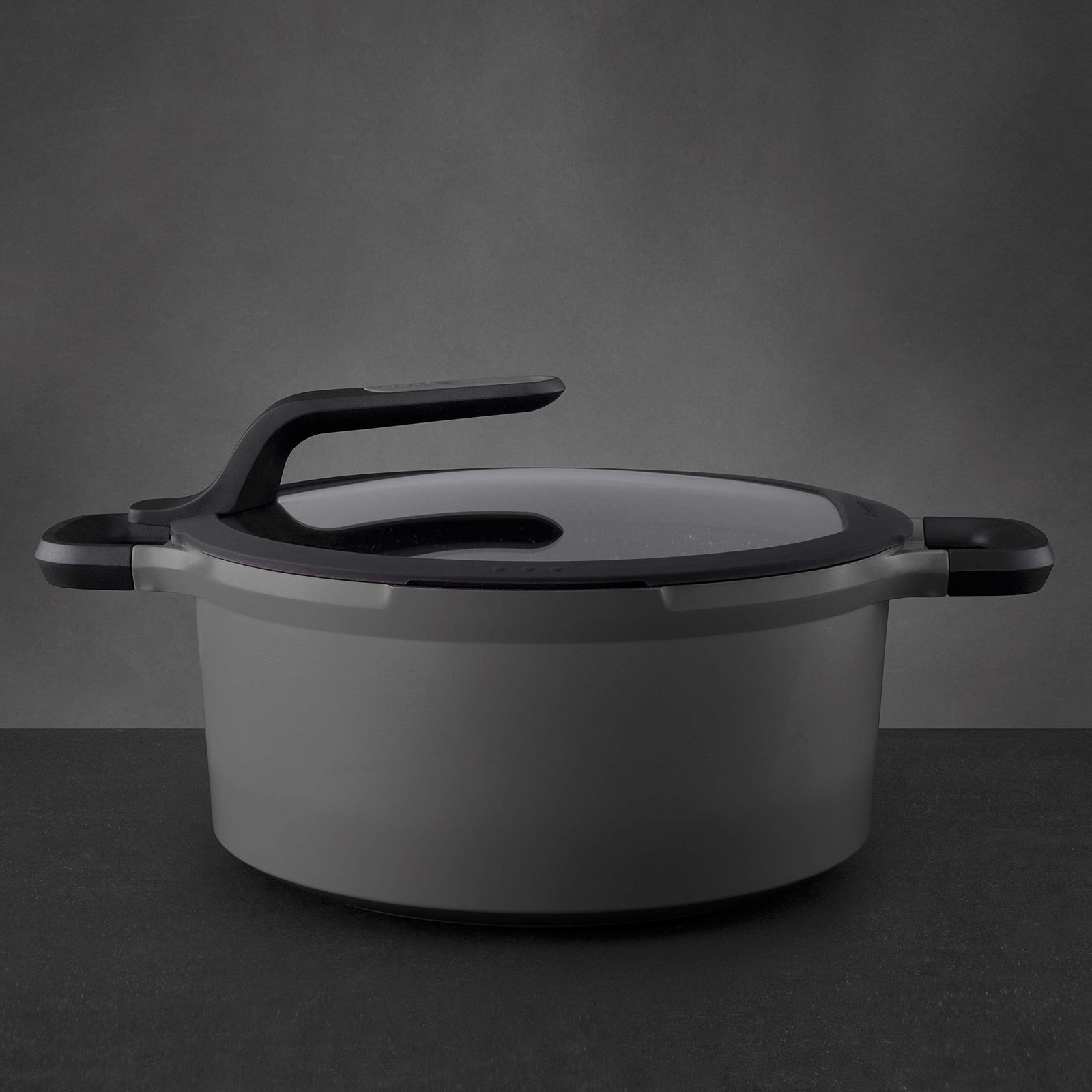 BergHOFF Stay-Cool Covered Casserole, 20 cm, Grey