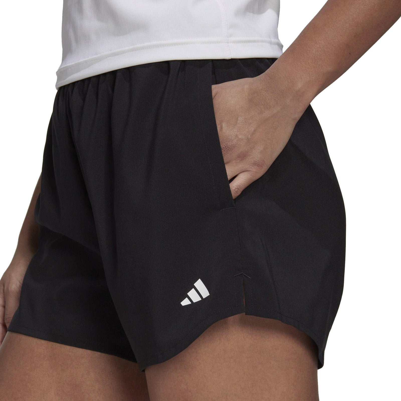 adidas Women's AEROREADY Made for Training Minimal SHORTS