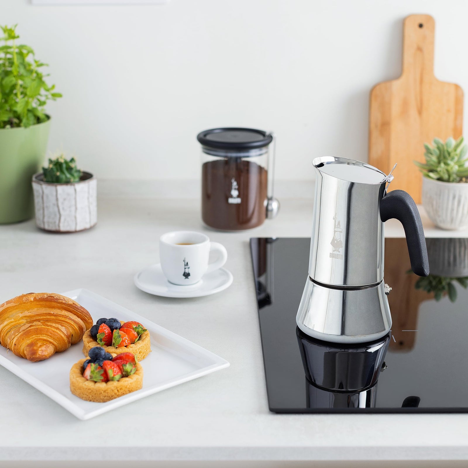 Bialetti - New Venus Induction, Stovetop Coffee Maker, Suitable for all Types of Hobs, Stainless Steel, Silver,4 Cups (5.7 Oz),0007254/CN
