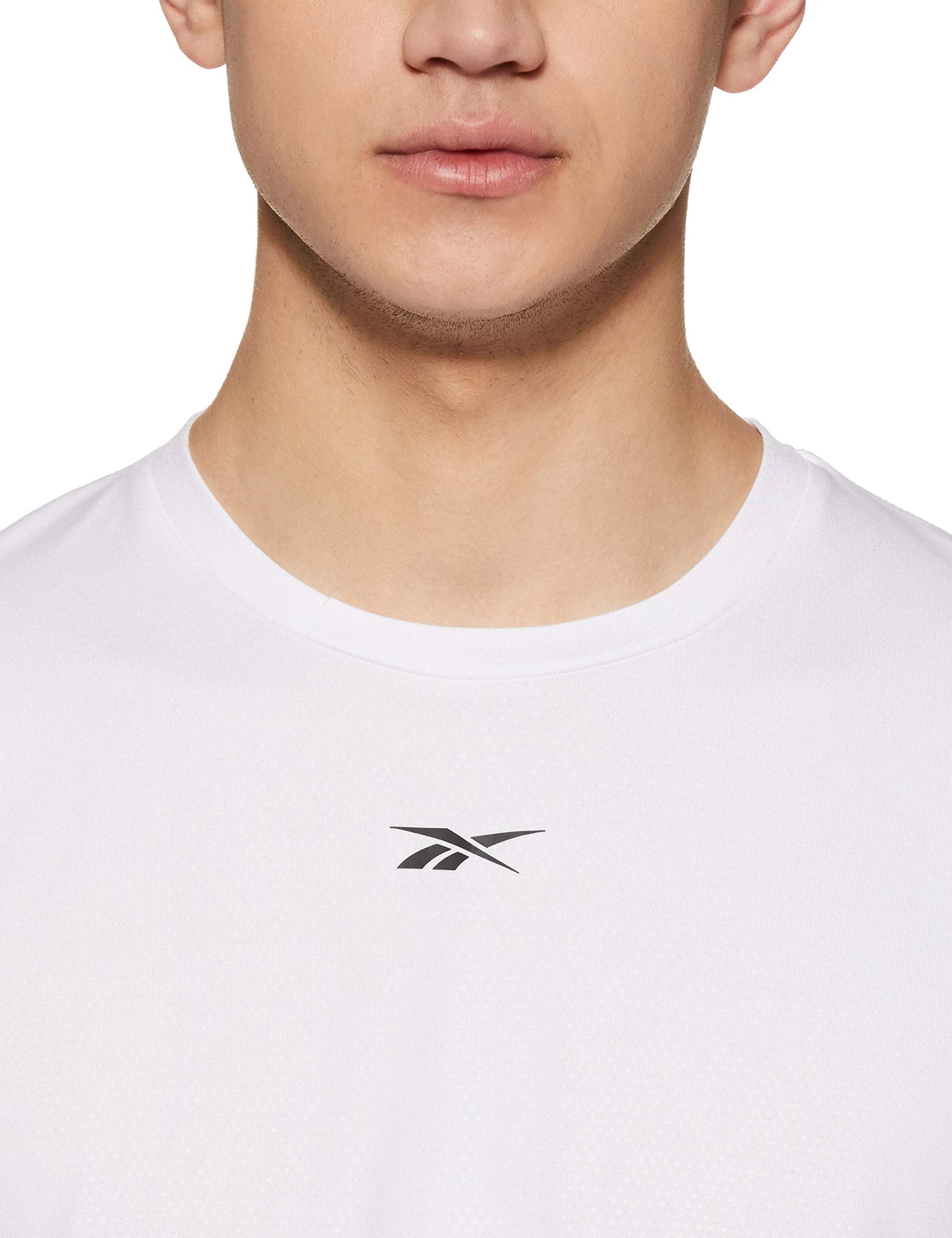 Reebok Men's Solid Regular fit T-Shirt