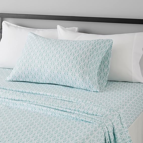 Amazon Basics Lightweight Super Soft Easy Care Microfiber Bed Sheet Set with 14” Deep Pockets - Twin, Aqua Fern