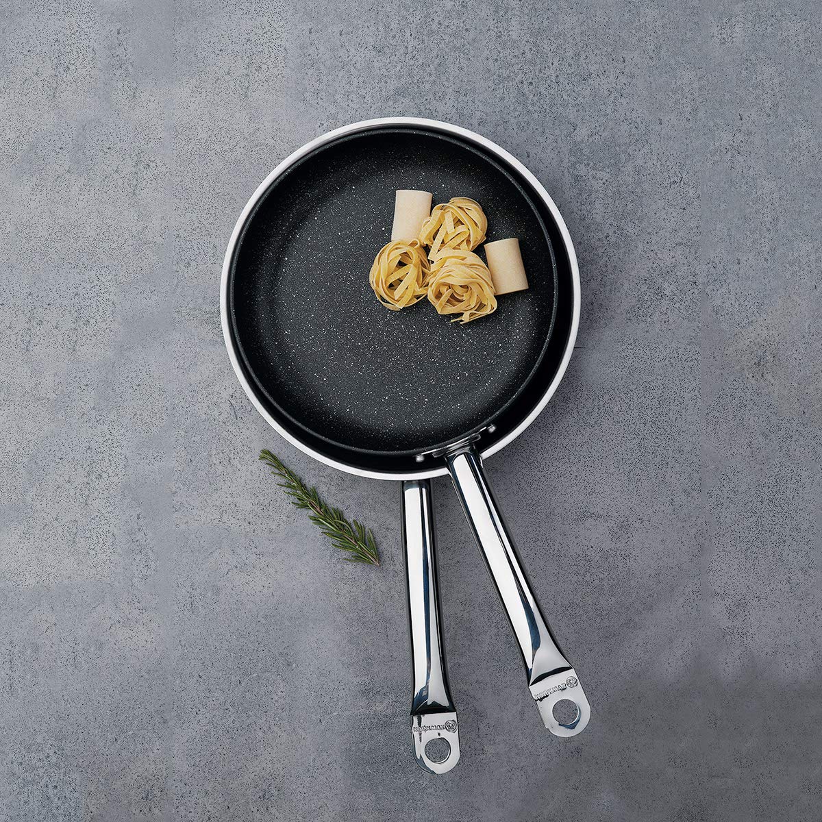 Korkmaz Proline Nero Frying Pan, Nonstick Omelette Pan, Chefs Pan, Saucepan, Non Stick Fry Pan, 26x5.5 CM