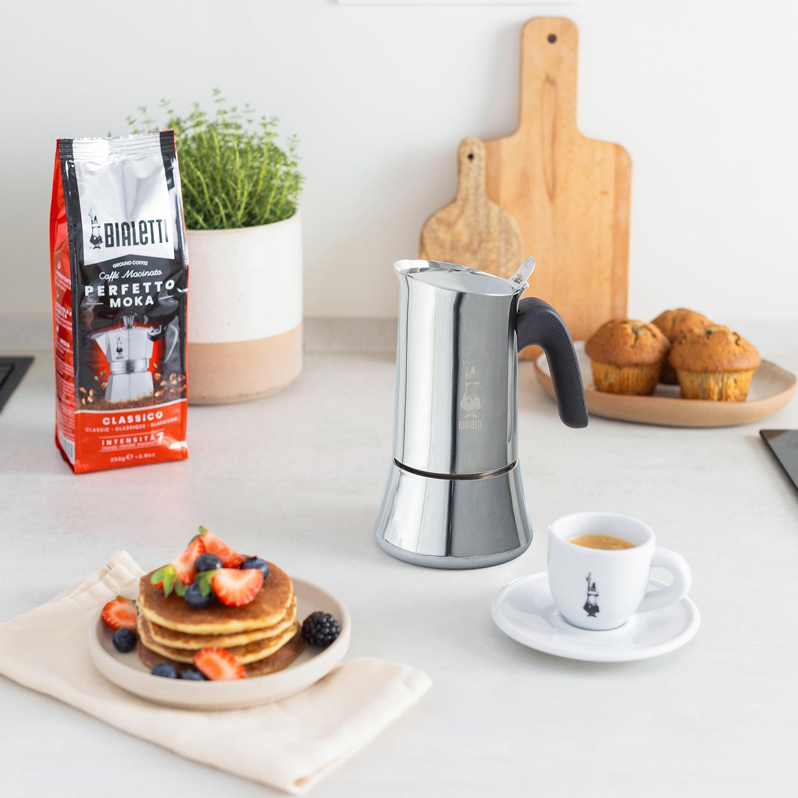 Bialetti - New Venus Induction, Stovetop Coffee Maker, Suitable for all Types of Hobs, Stainless Steel, Silver,4 Cups (5.7 Oz),0007254/CN