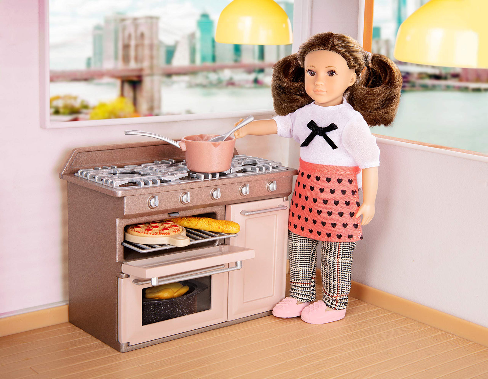 Lori LO31202Z 6-Inch Doll with Oven & Accessories – Cornelia