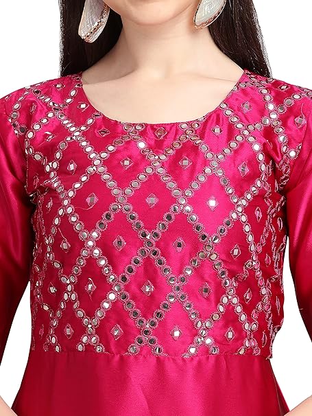 Womanista Women's Satin Regular Kurta (Size M)