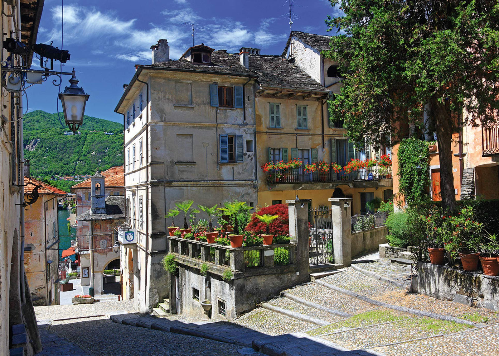 Ravensburger in Piedmont, Italy Puzzle (1000-Piece)