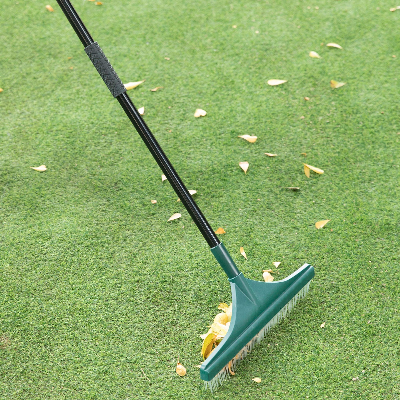 Gardenised Artificial Turf Garden Carpet Rake With Extendable Lightweight Telescopic Handle