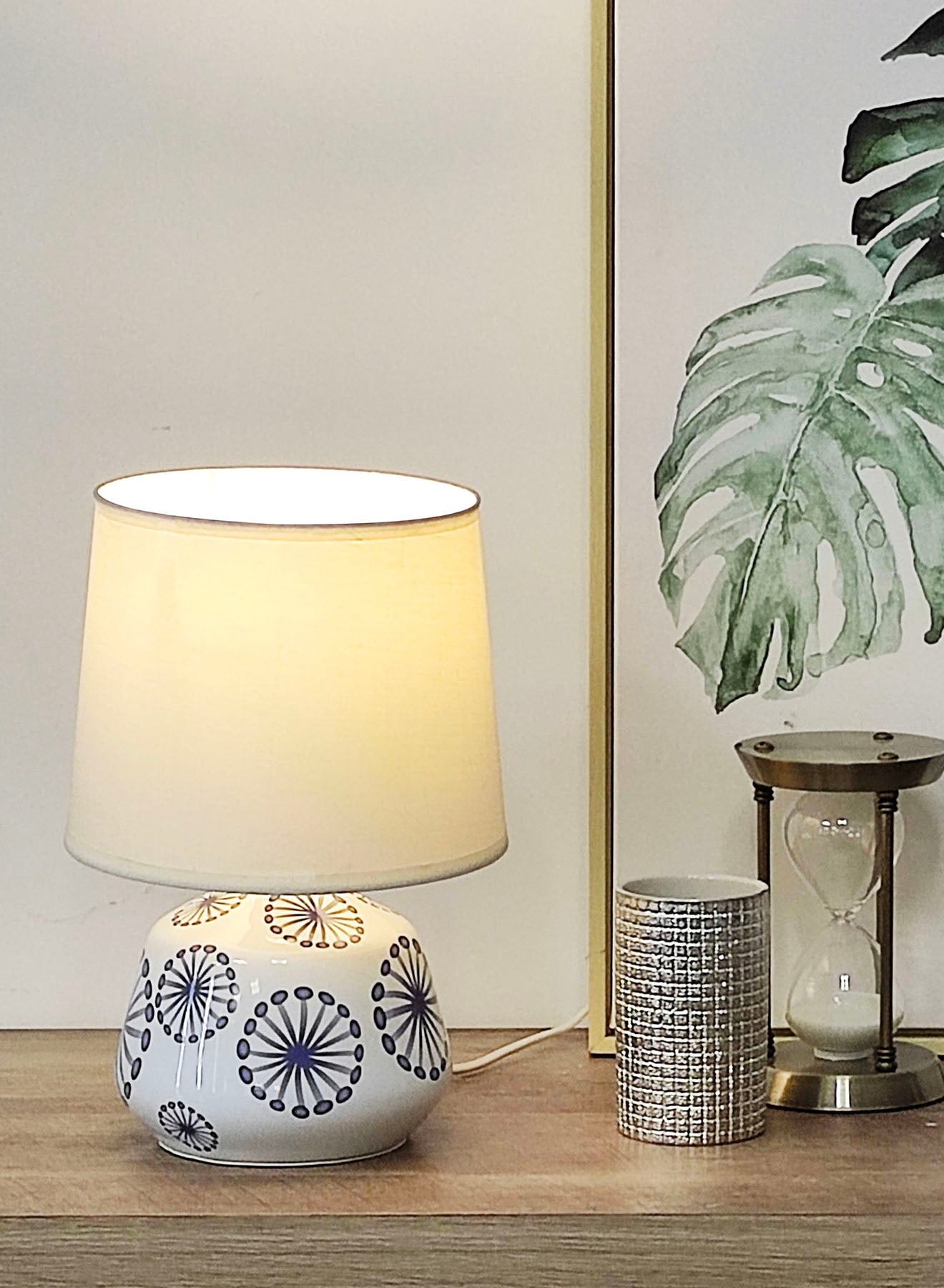 Switch Caisearbhan Ceramic Table Lamp – Unique Luxury Quality for a Stylish Home