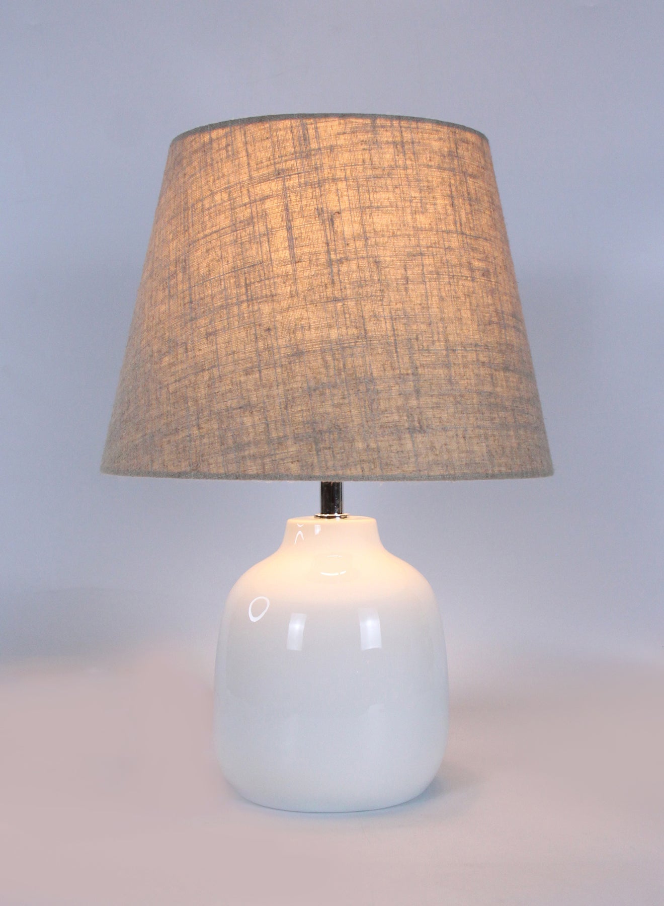 Ebb & Flow Nayn Ceramic Table Lamp | Lampshade Unique Luxury Quality Material for the Perfect Stylish Home D191-69 White 30 x 30 x 43