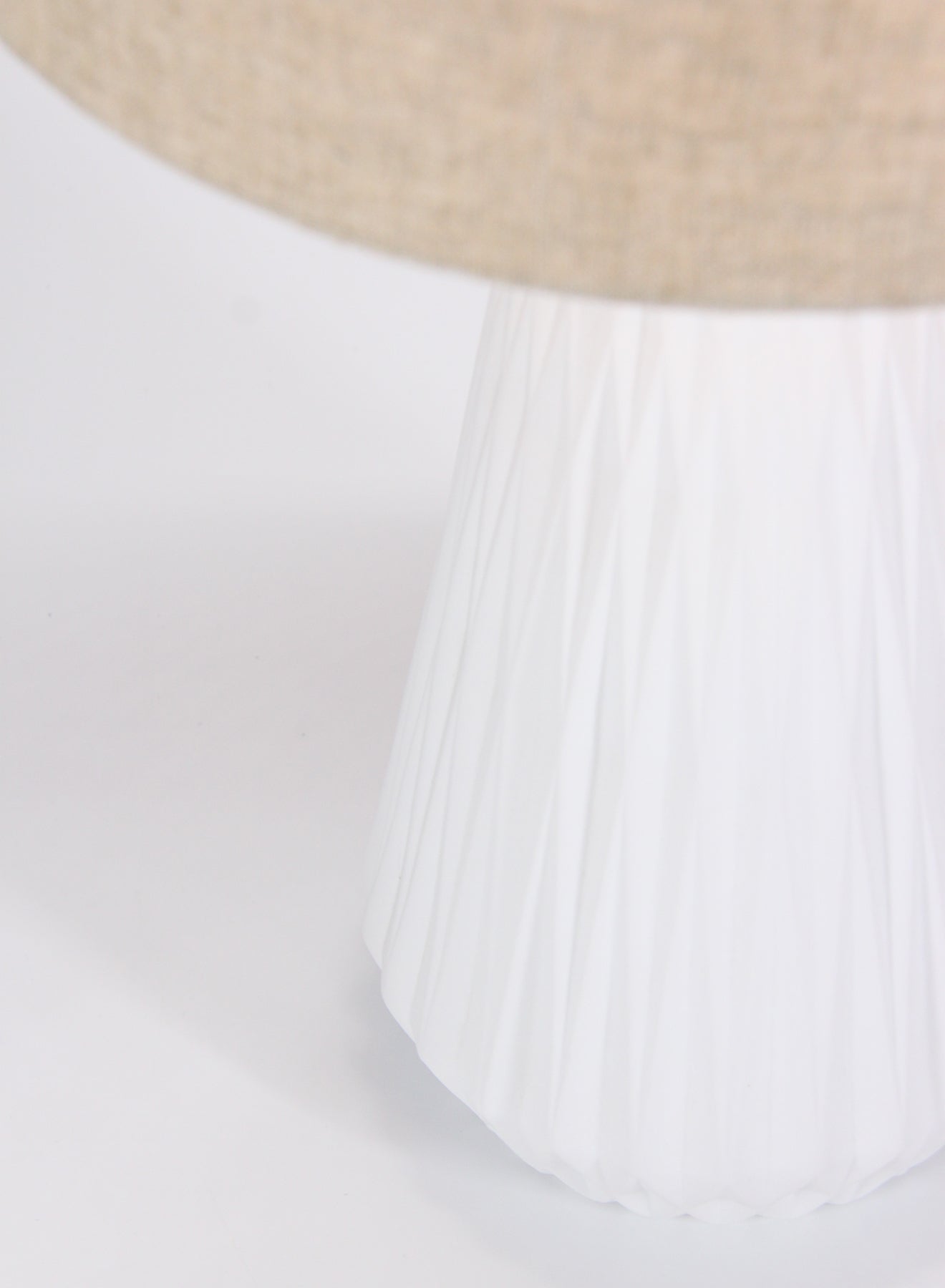 Switch Wanda Porcelain Table Lamp | Lampshade Unique Luxury Quality Material for the Perfect Stylish Home D152-53 White 36 x 36 x 69 White