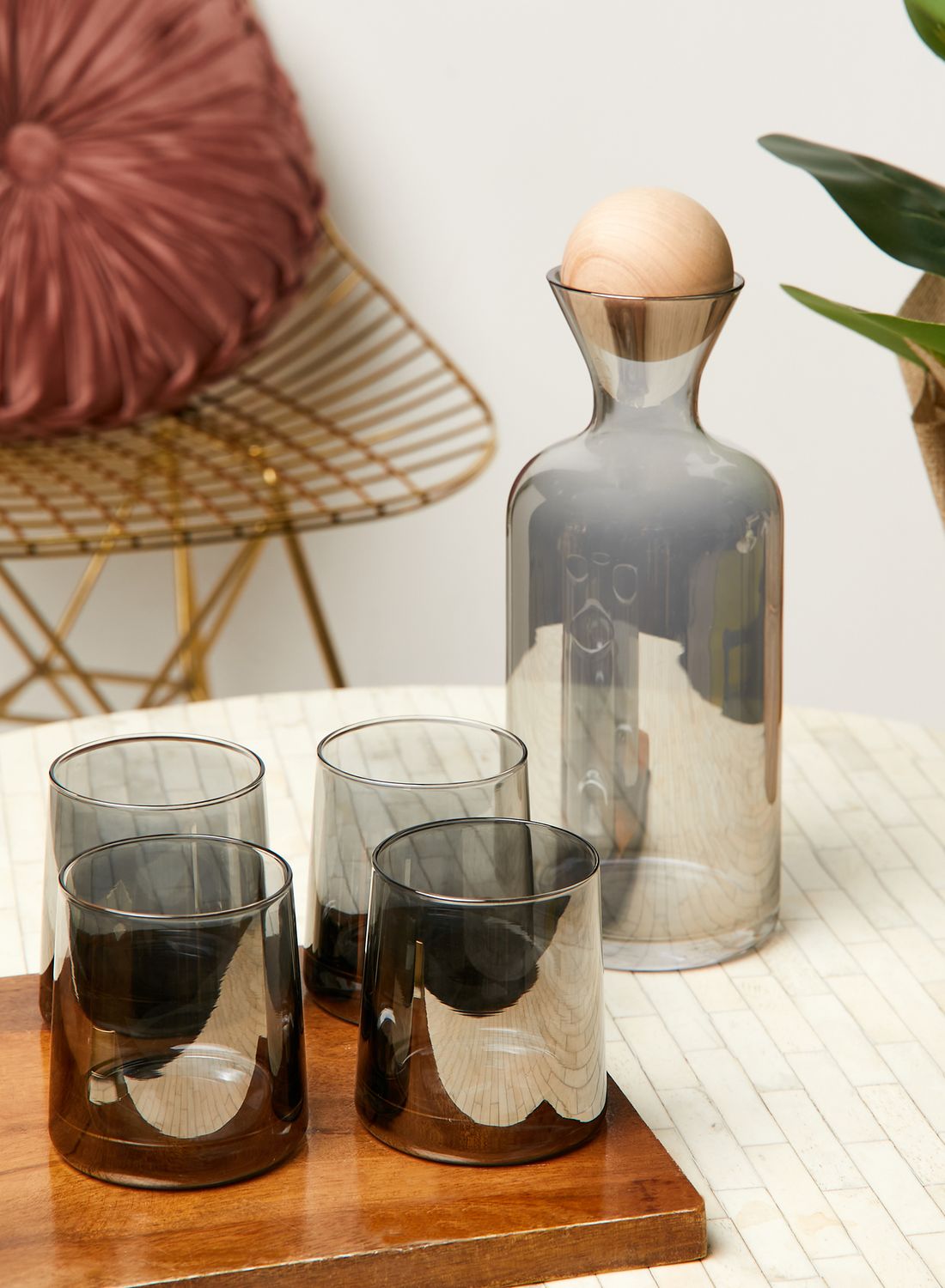 Noire Edit Glass Carafe And Glasses Set