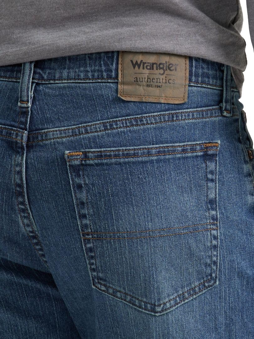 Wrangler Authentics Men's Regular Fit Comfort Flex Waist Jean Pants