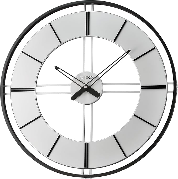ساعة حائط بإطار خشبي من Seiko