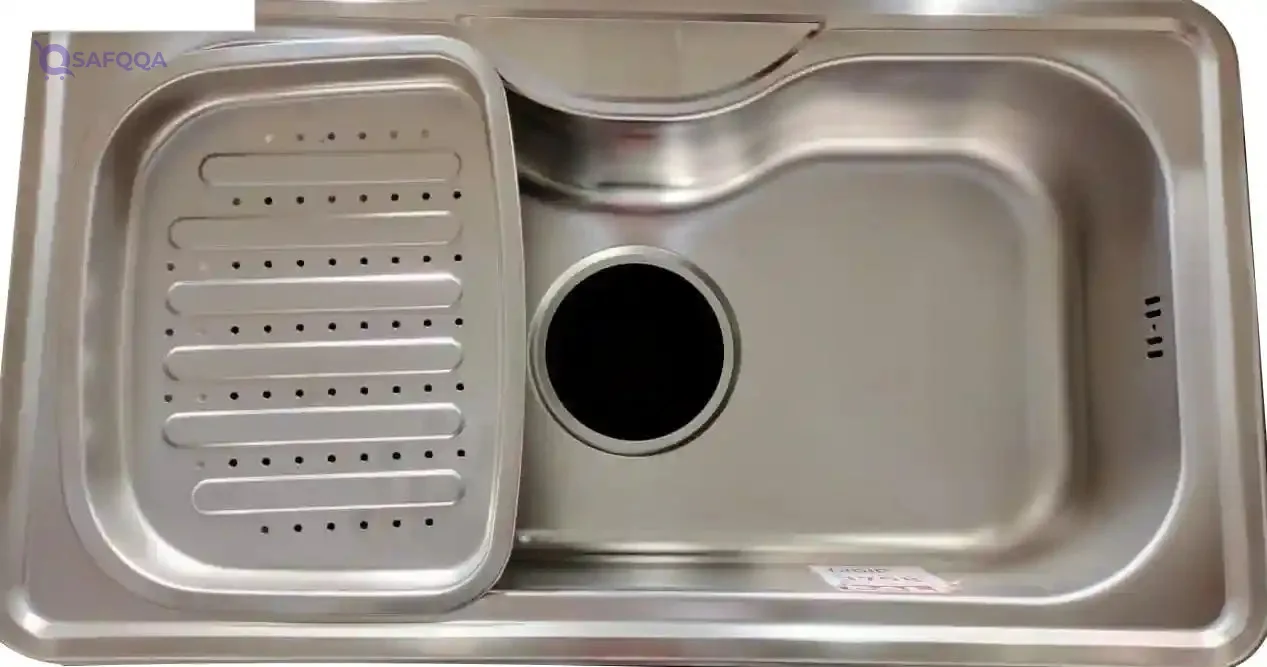 Korina Kitchen Sink with Drain