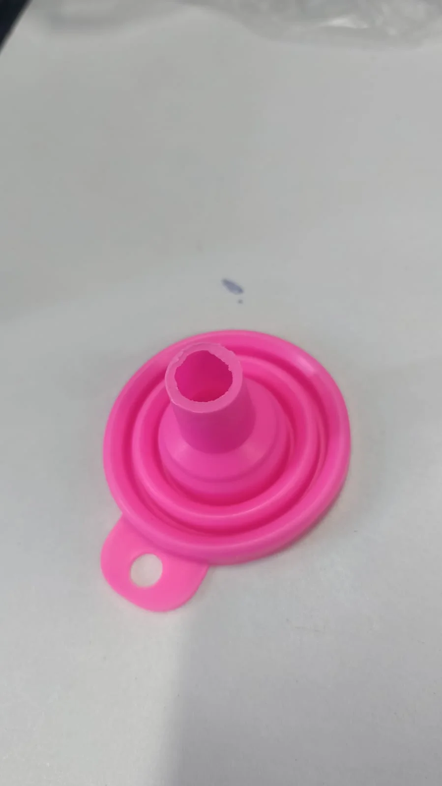 Generic SHO Foldable Silicone Funnel
