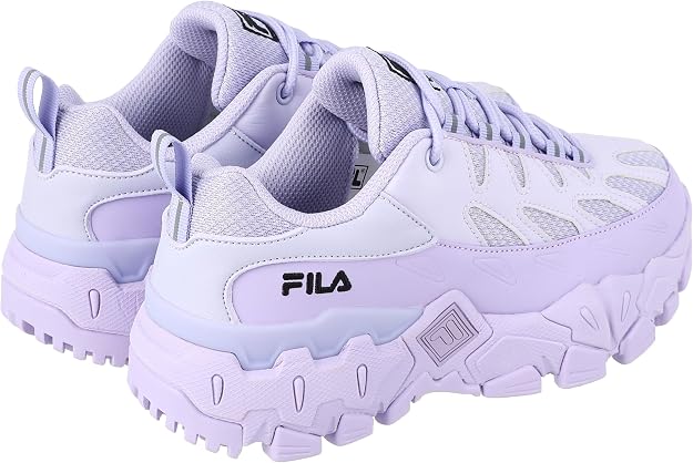 كوتشي نسائي من Fila