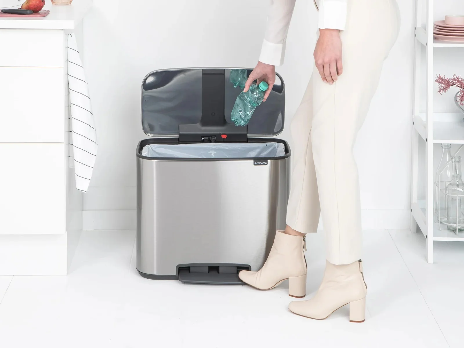 Brabantia Pedal Bin Matt Steel Fingerprint Proof (Cracked)