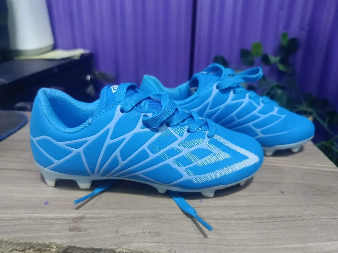 Umbro Boys' Stars Soccer Cleats Shoes