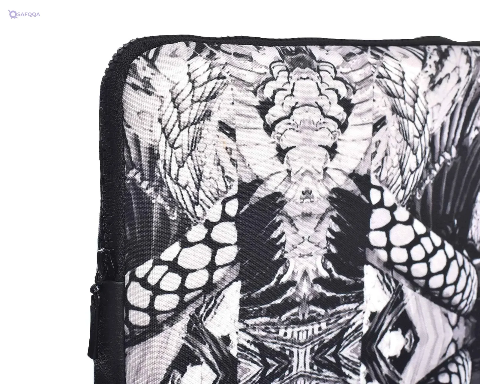 Dragon Pattern Fabric Laptop Sleeve with Zipper Pocket for 15.6-Inch Laptop