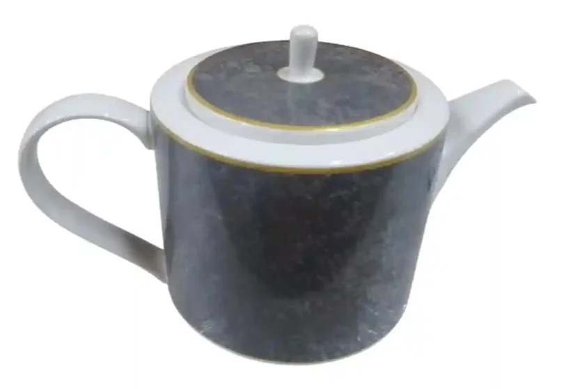 Royal Porcelain Teapot Elegant Design Tea Server