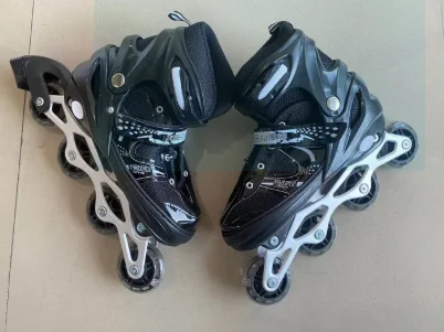 Boys' Skating Shoes