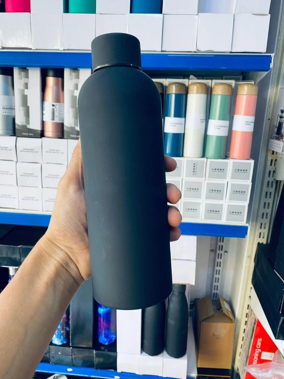 Generic Stainless Steel Water Bottle – 500ml