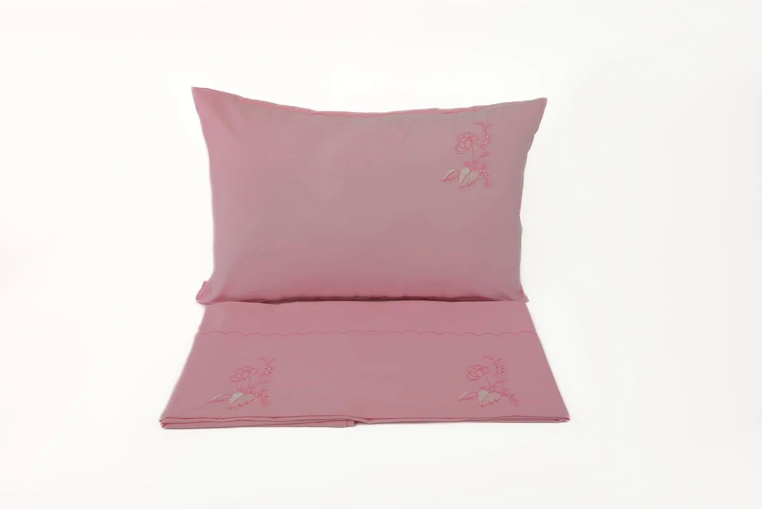 5-Piece Embroidered Bedding Set – Large Flat Sheet & 4 Pillowcases